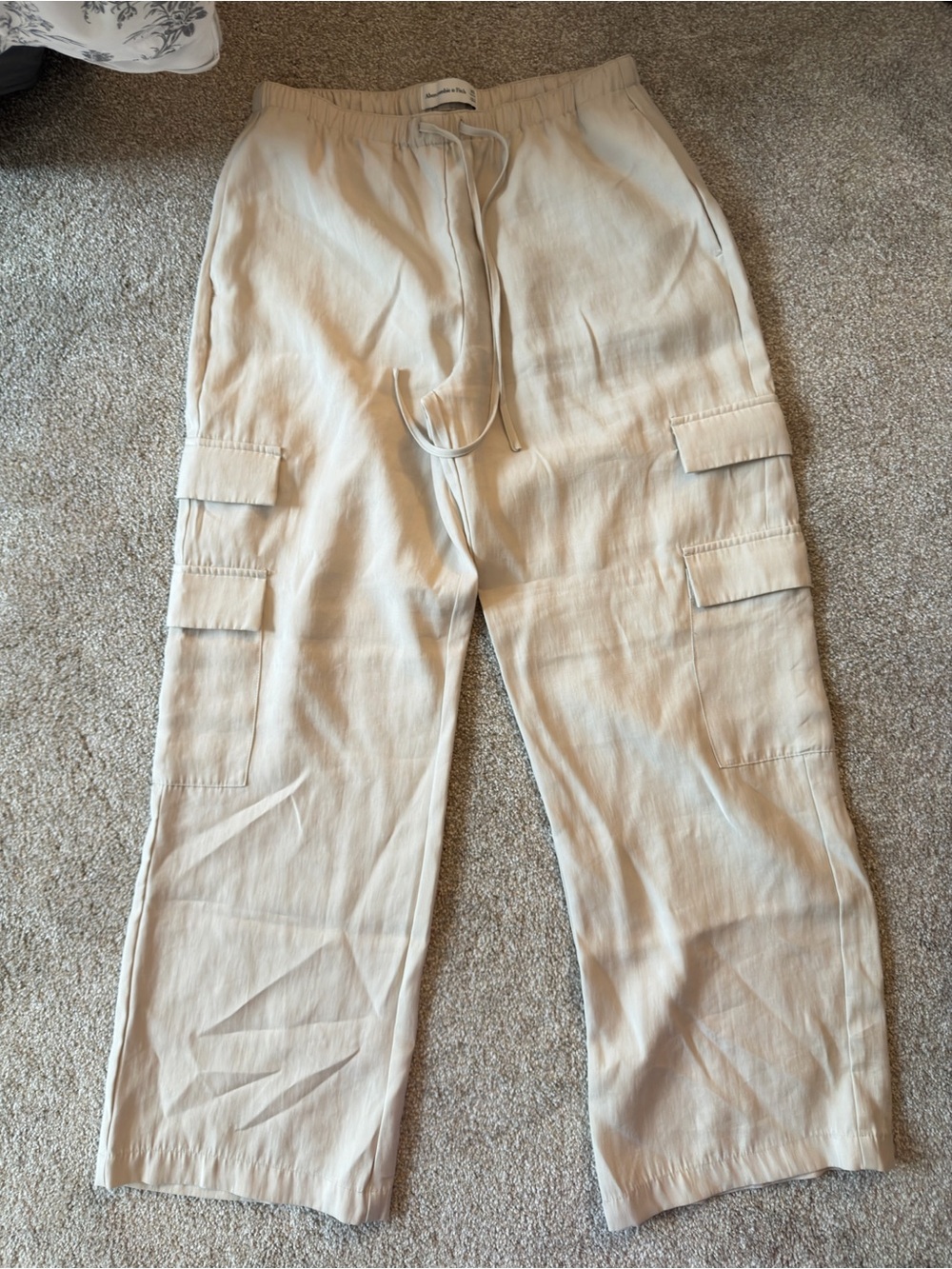 Abercrombie & Fitch Light Beige Cargo Drawstring Pants
